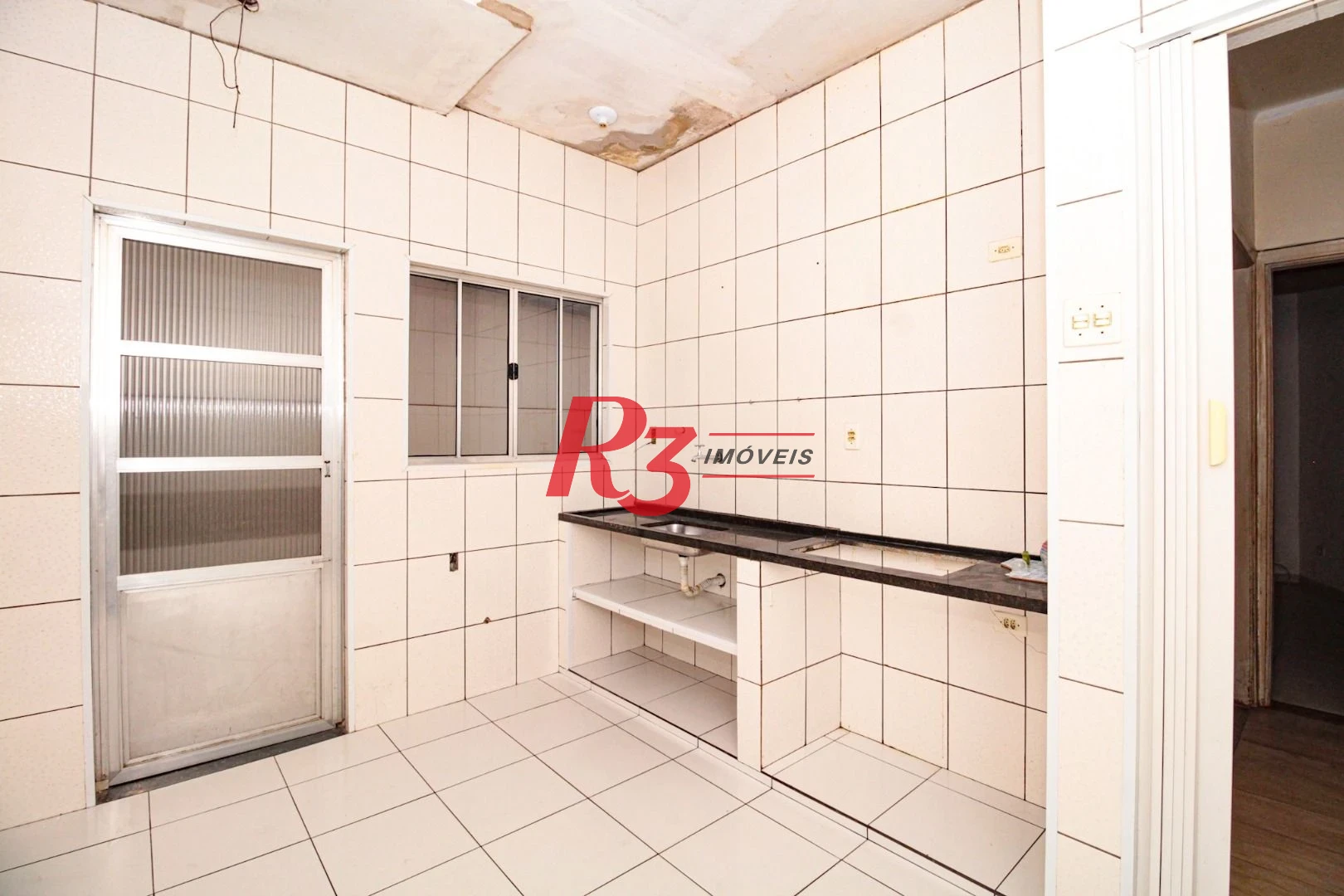 Sobrado para alugar, 250 m² por R$ 8.000,00/mês - Campo Grande - Santos/SP
