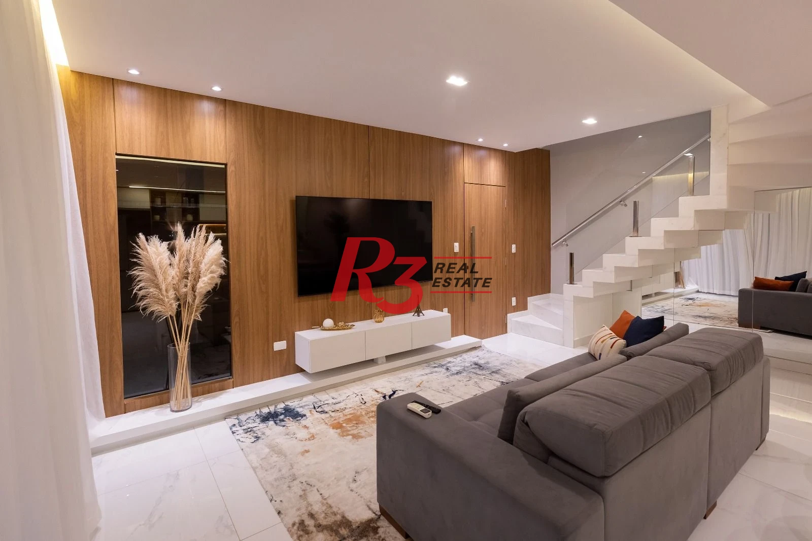 Casa com 3 dormitórios à venda, 175 m² por R$ 2.500.000,00 - Embaré - Santos/SP