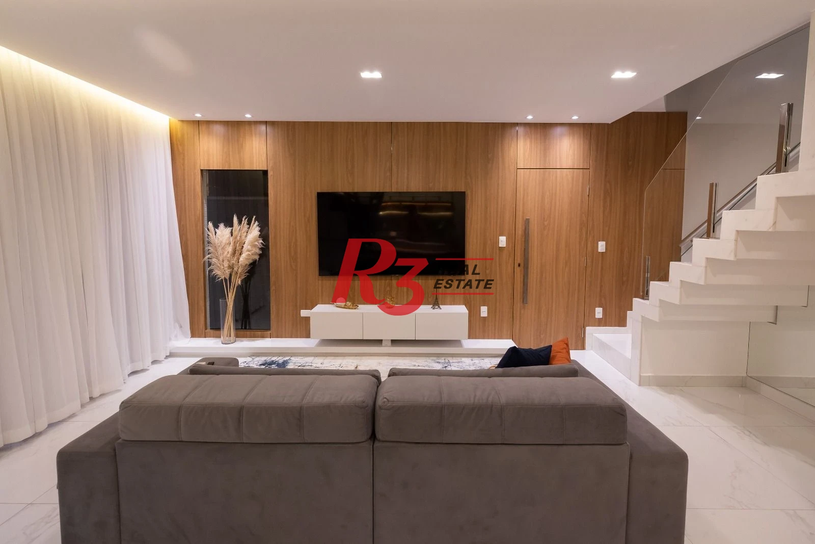 Casa com 3 dormitórios à venda, 175 m² por R$ 2.500.000,00 - Embaré - Santos/SP