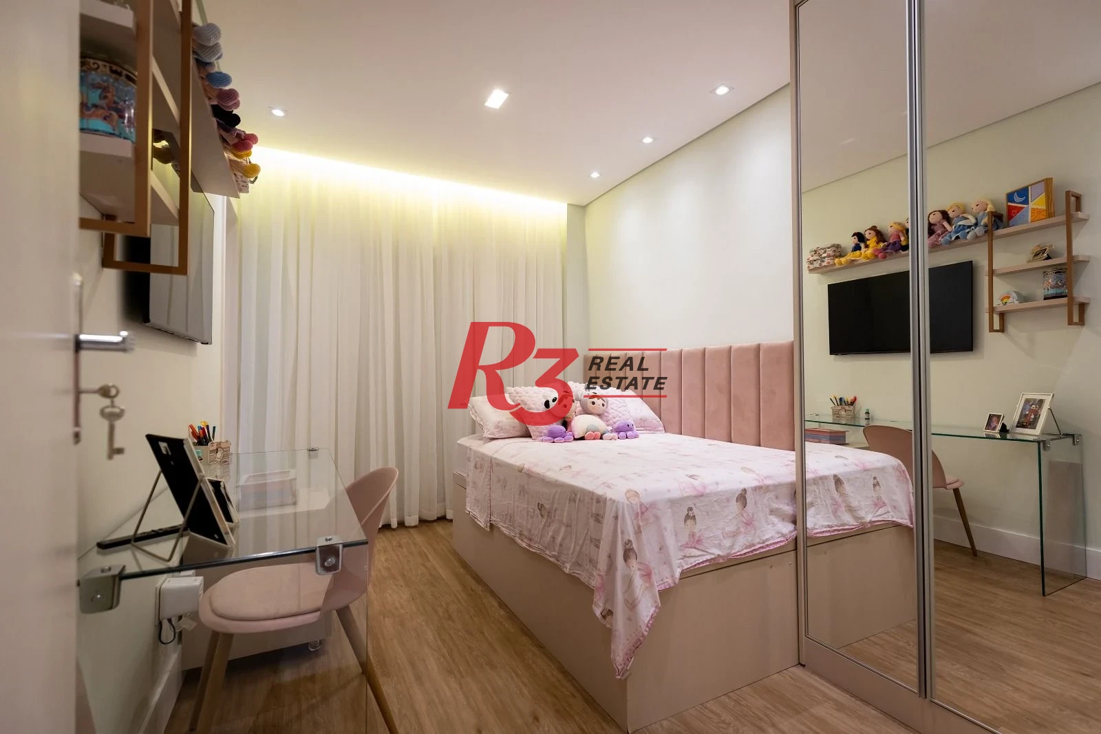 Casa com 3 dormitórios à venda, 175 m² por R$ 2.500.000,00 - Embaré - Santos/SP