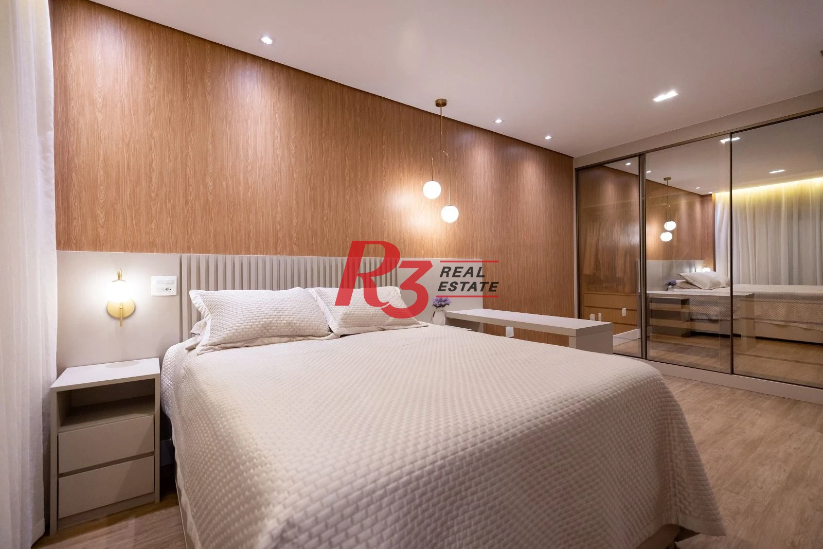 Casa com 3 dormitórios à venda, 175 m² por R$ 2.500.000,00 - Embaré - Santos/SP