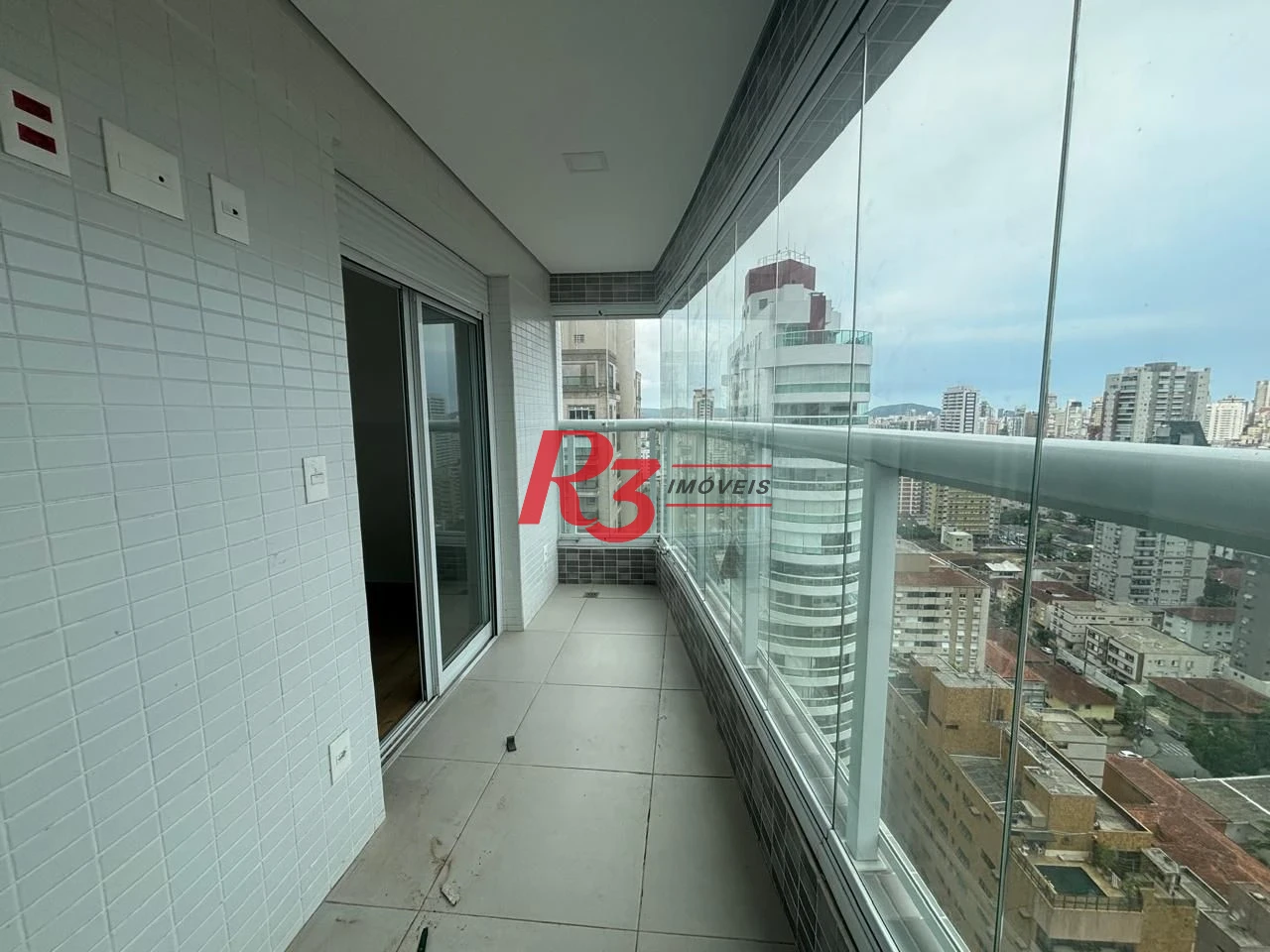 Apartamento com 2 dormitórios  Lazer completo no Boqueirão para Locação  por R$ 7.200/mês - Vila Rica - Santos/SP