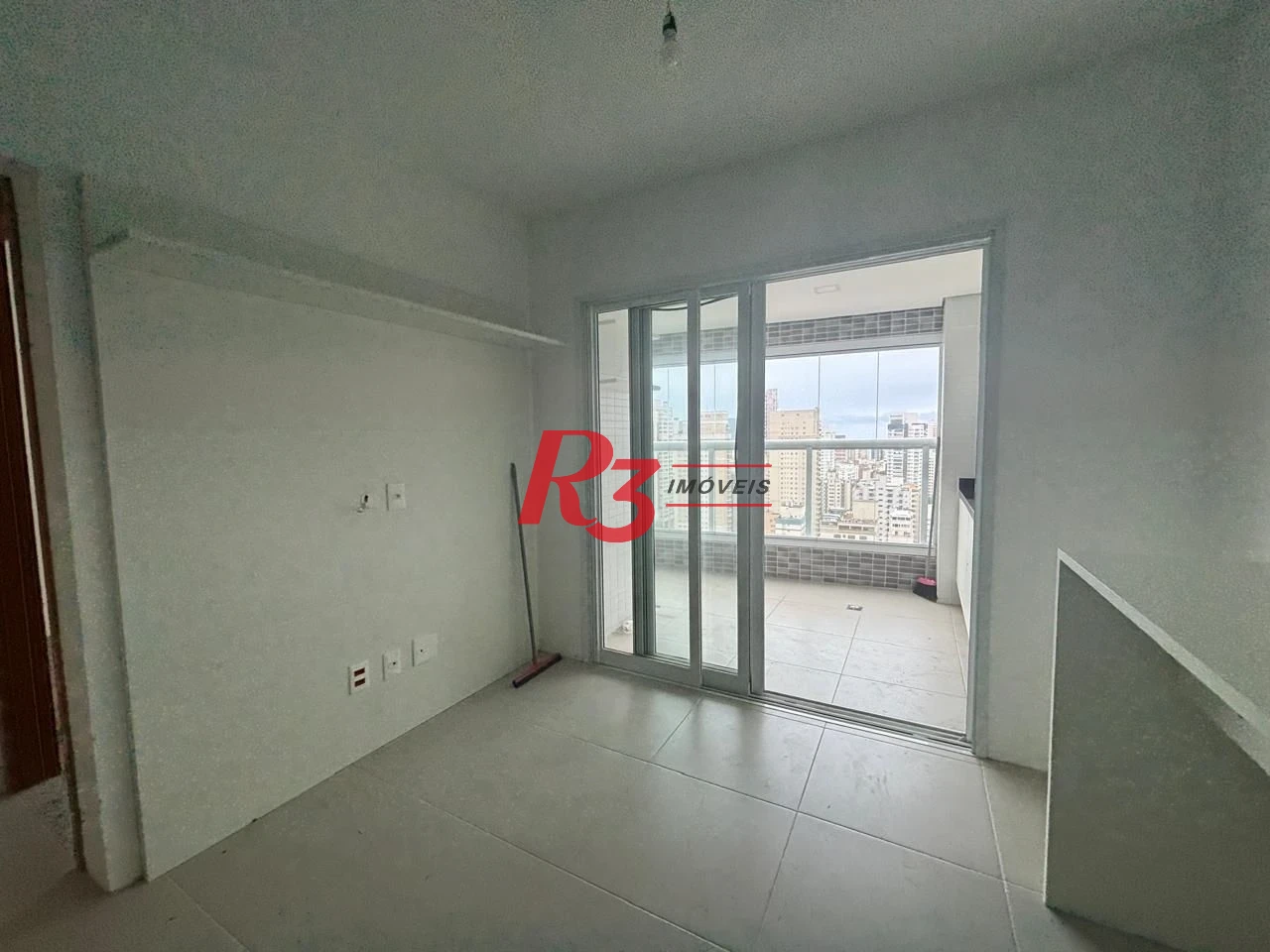 Apartamento com 2 dormitórios  Lazer completo no Boqueirão para Locação  por R$ 7.200/mês - Vila Rica - Santos/SP