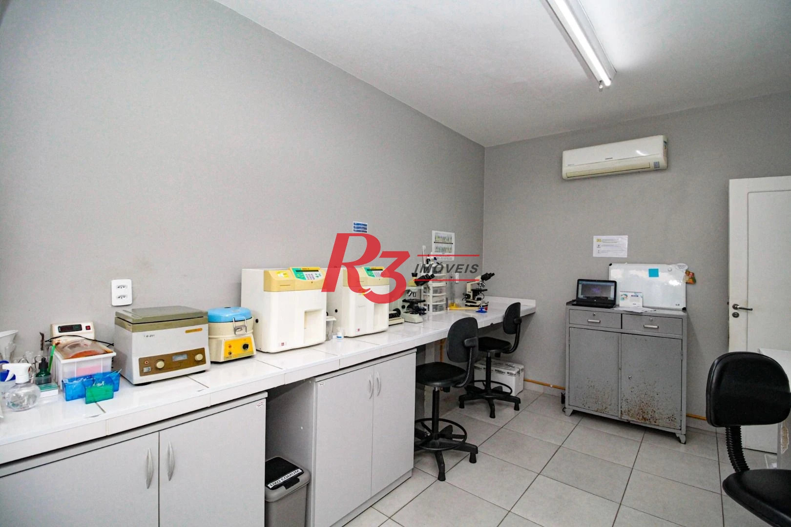 Sobrado à venda, 180 m² por R$ 990.000,00 - Embaré - Santos/SP