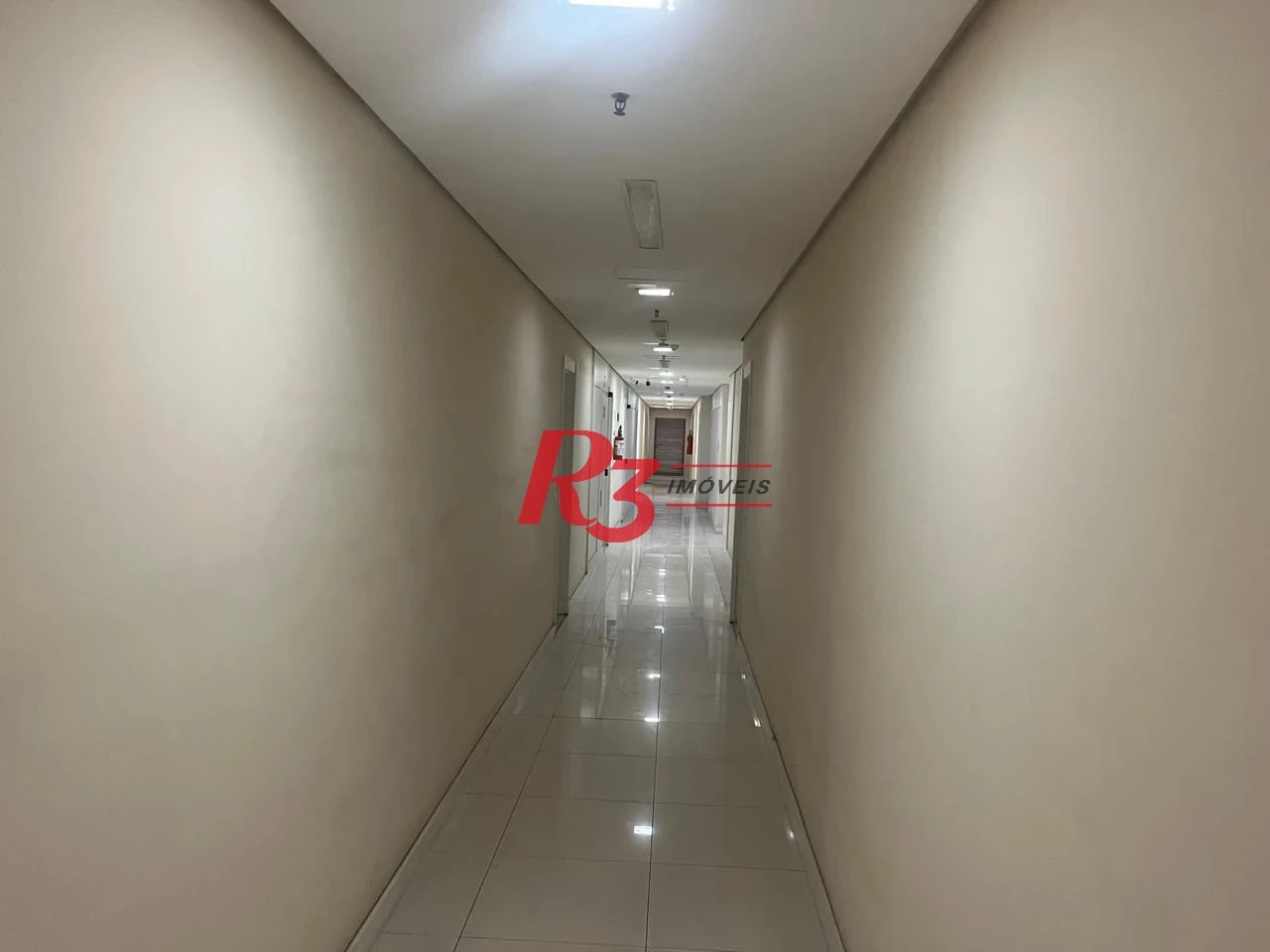 Sala à venda, 66 m² por R$ 460.000,00 - Valongo - Santos/SP