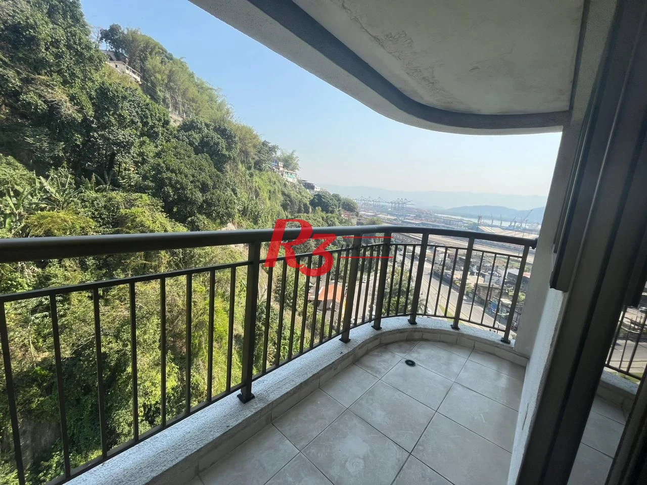 Sala à venda, 66 m² por R$ 460.000,00 - Valongo - Santos/SP