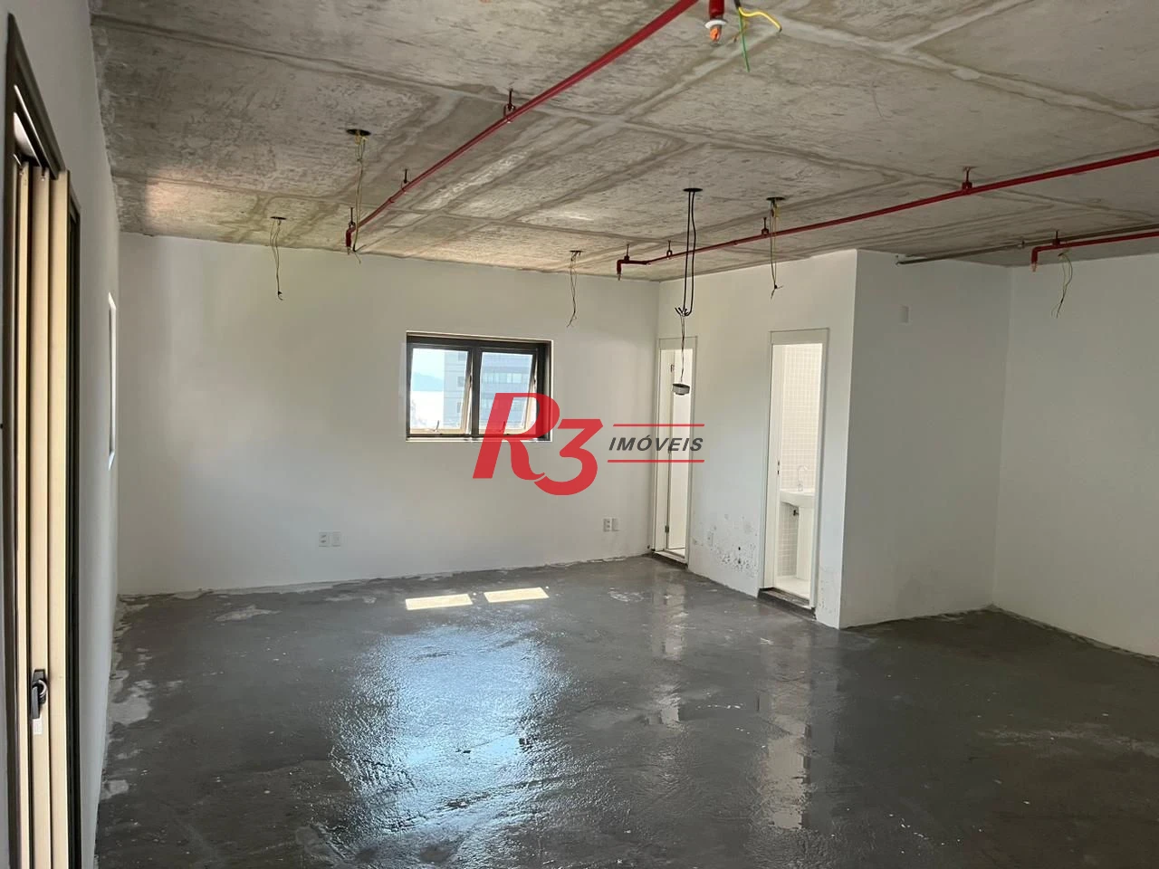 Sala à venda, 66 m² por R$ 460.000,00 - Valongo - Santos/SP