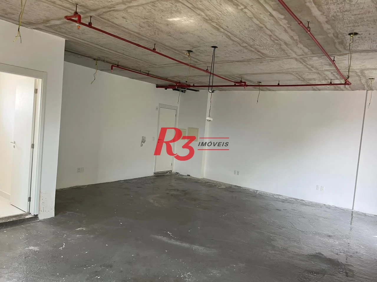 Sala à venda, 66 m² por R$ 460.000,00 - Valongo - Santos/SP