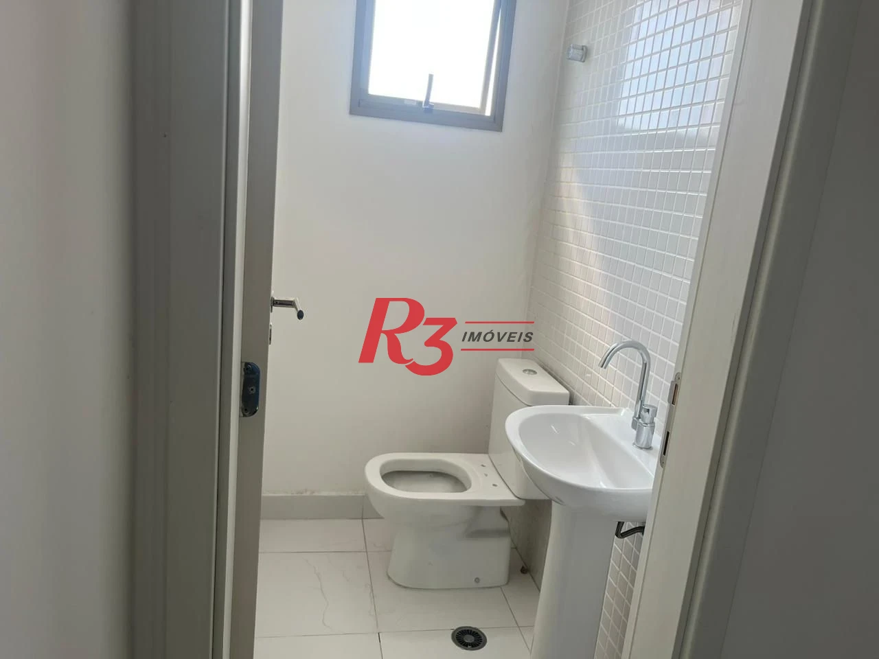 Sala à venda, 66 m² por R$ 460.000,00 - Valongo - Santos/SP