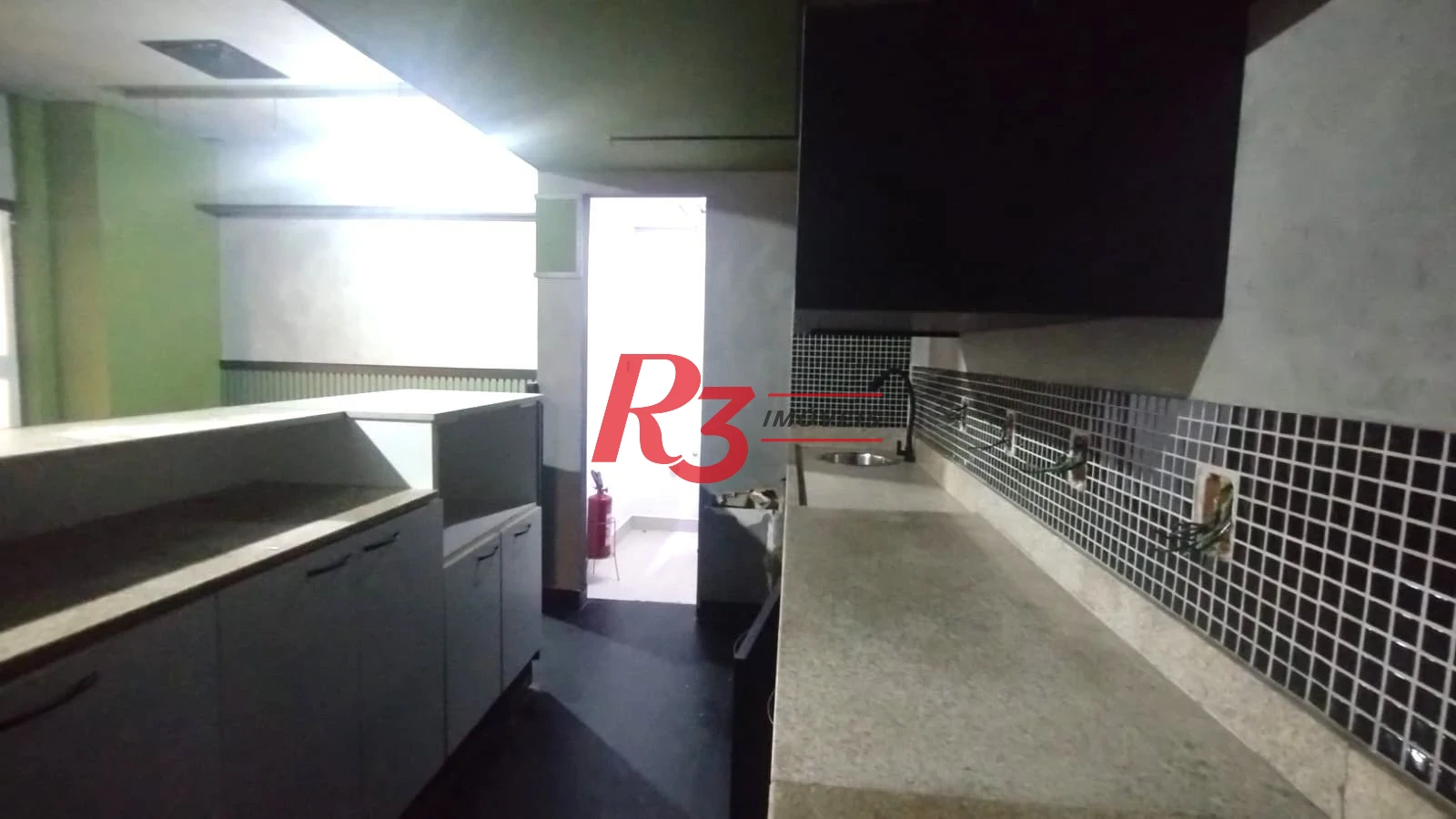 Loja para alugar, 42 m² por R$ 7.000,02/mês - Gonzaga - Santos/SP