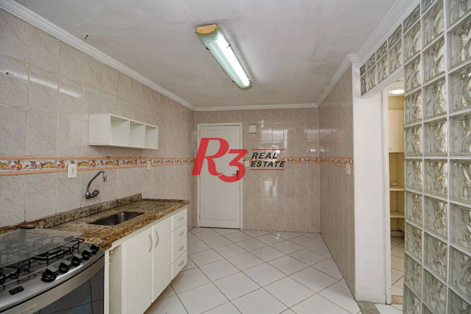 Apartamento com 3 dormitórios à venda, 120 m² por R$ 730.000,00 - Boqueirão - Santos/SP
