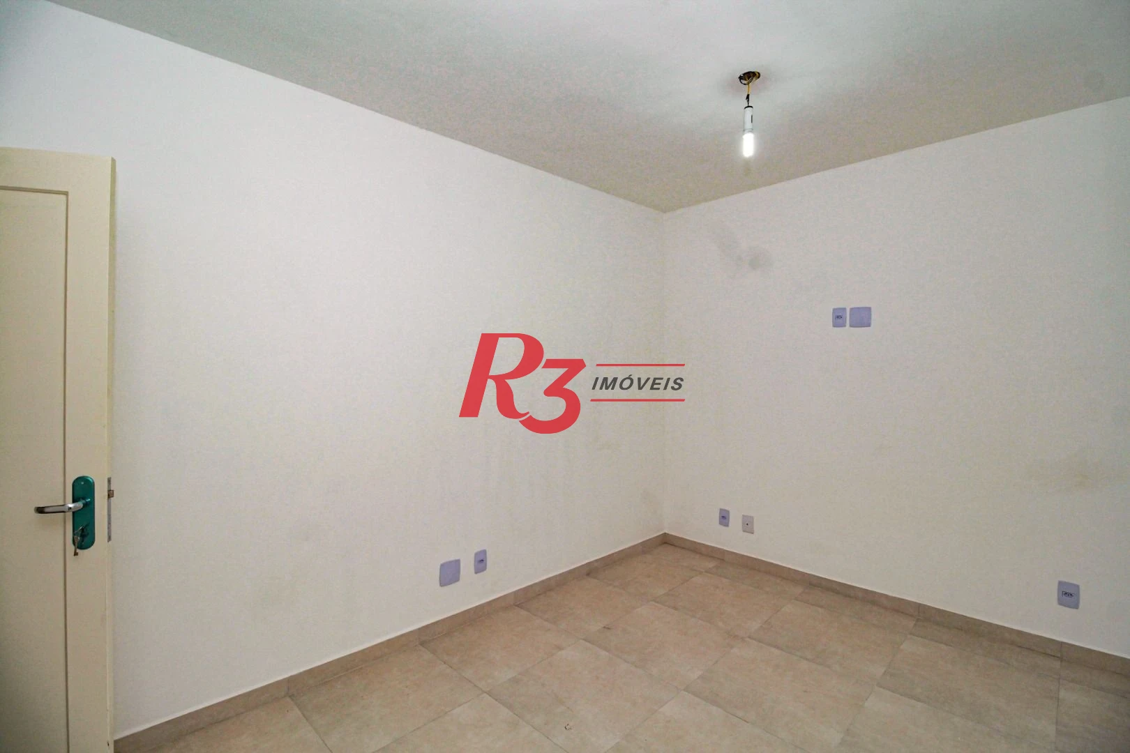 Casa com 3 dormitórios à venda, 110 m² por R$ 870.000,00 - Encruzilhada - Santos/SP