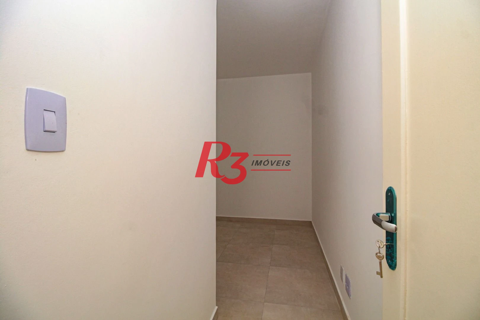 Casa com 3 dormitórios à venda, 110 m² por R$ 870.000,00 - Encruzilhada - Santos/SP