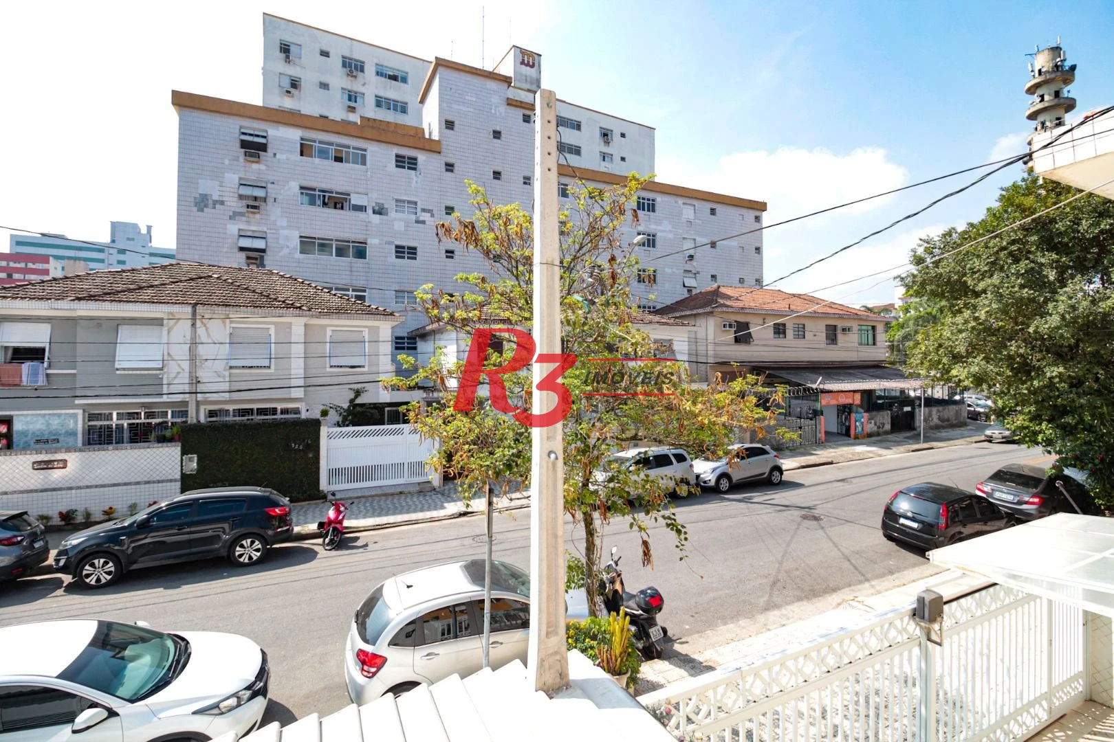 Casa com 3 dormitórios à venda, 110 m² por R$ 870.000,00 - Encruzilhada - Santos/SP