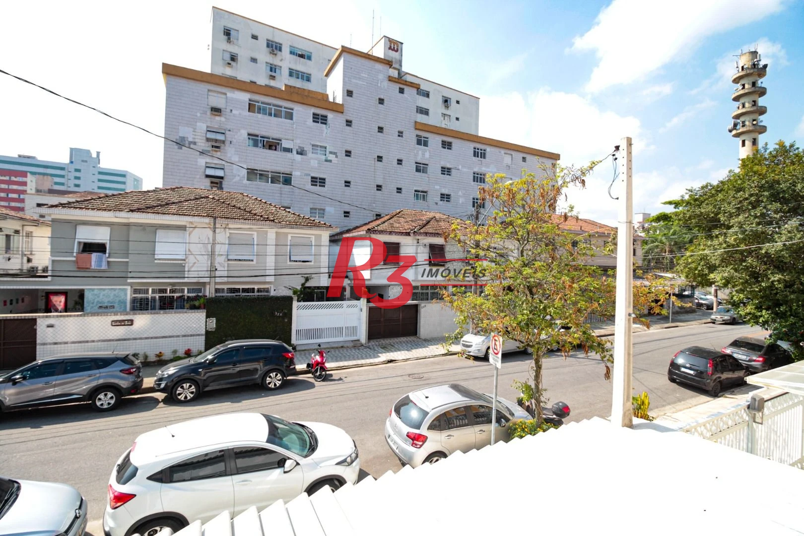 Casa com 3 dormitórios à venda, 110 m² por R$ 870.000,00 - Encruzilhada - Santos/SP