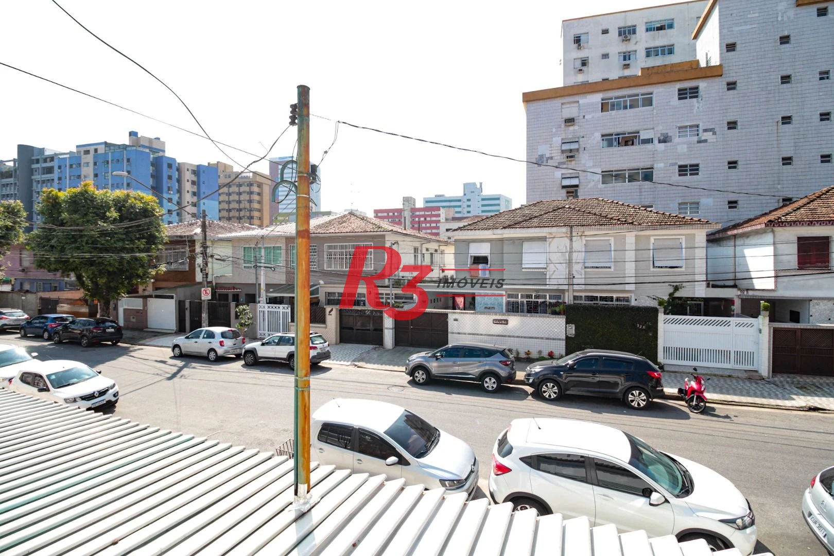 Casa com 3 dormitórios à venda, 110 m² por R$ 870.000,00 - Encruzilhada - Santos/SP