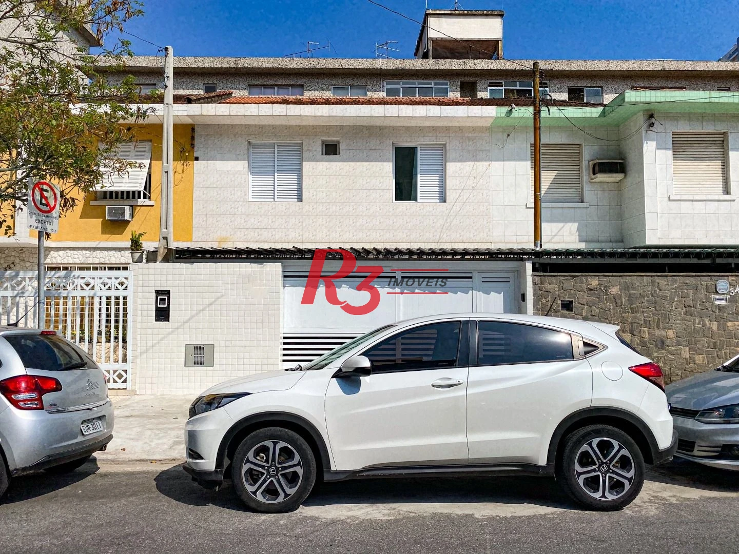 Casa com 3 dormitórios à venda, 110 m² por R$ 870.000,00 - Encruzilhada - Santos/SP