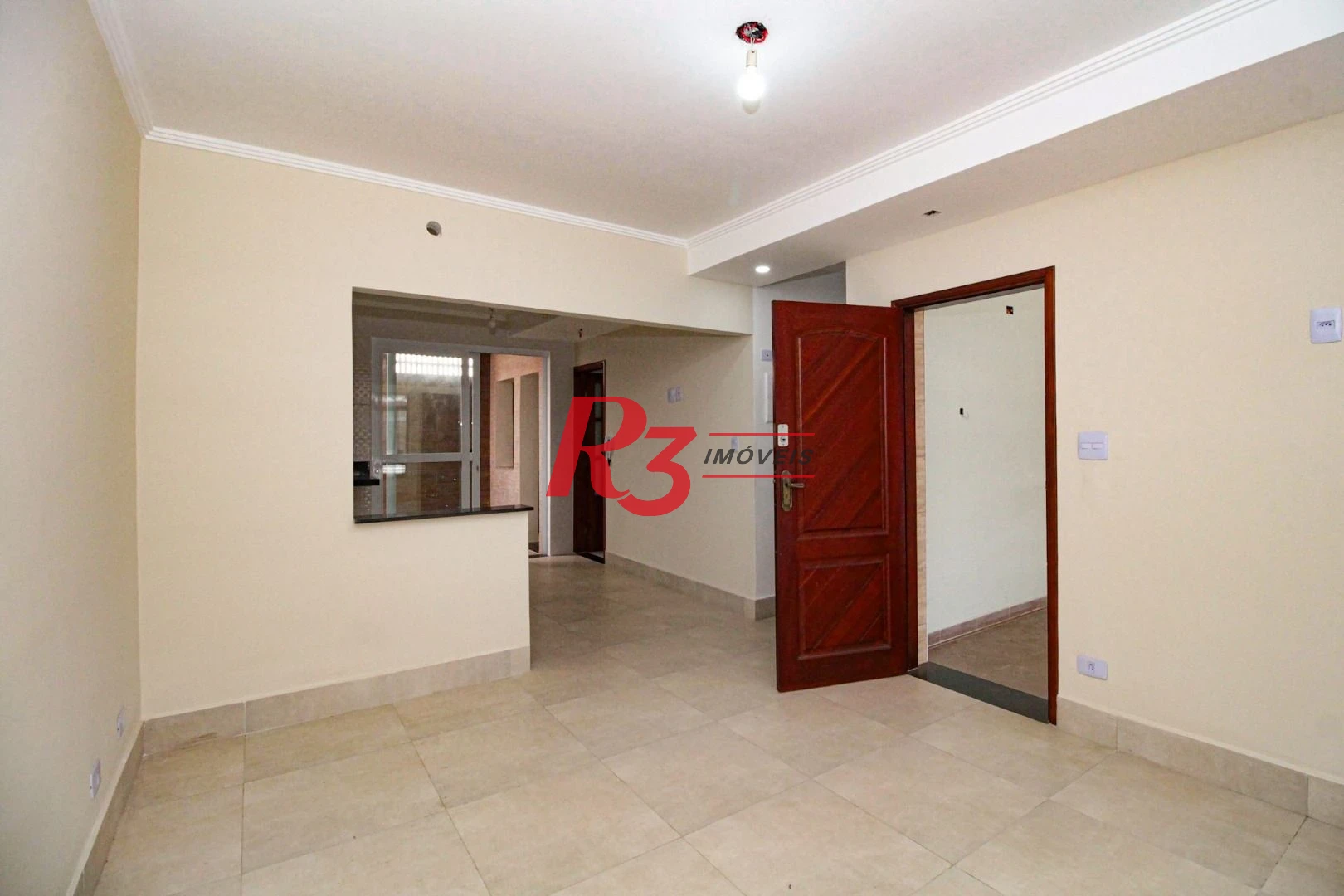Casa com 3 dormitórios à venda, 110 m² por R$ 870.000,00 - Encruzilhada - Santos/SP