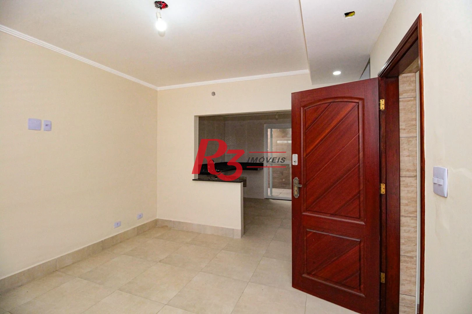Casa com 3 dormitórios à venda, 110 m² por R$ 870.000,00 - Encruzilhada - Santos/SP