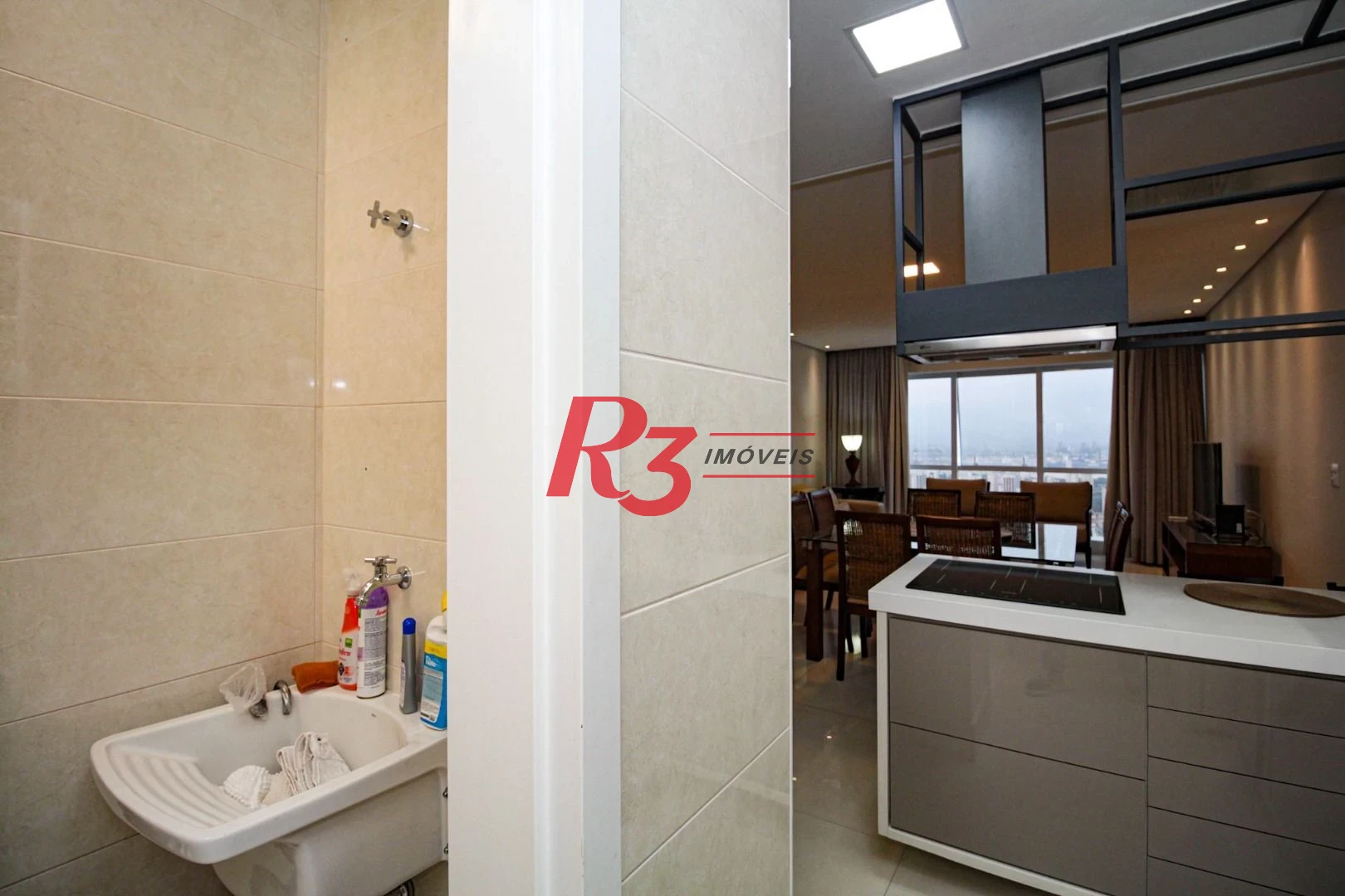 Apartamento com 2 dormitórios para alugar, 96 m² por R$ 10.500,05/mês - Aparecida - Santos/SP