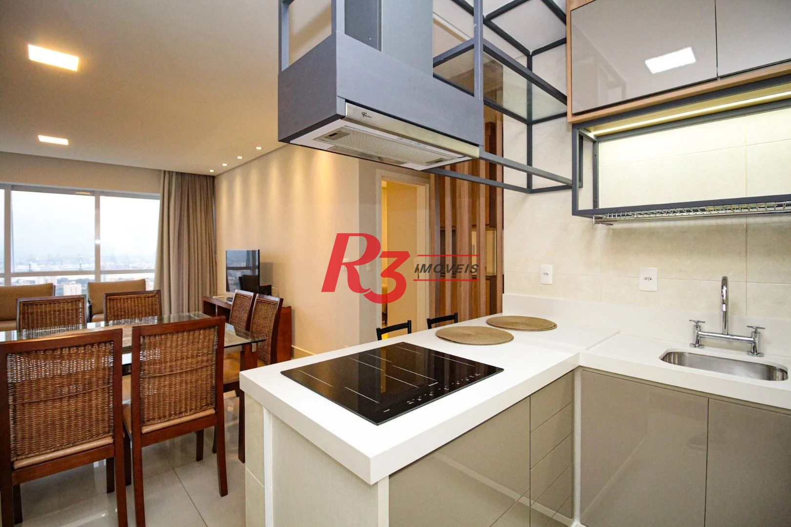Apartamento com 2 dormitórios para alugar, 96 m² por R$ 10.500,05/mês - Aparecida - Santos/SP