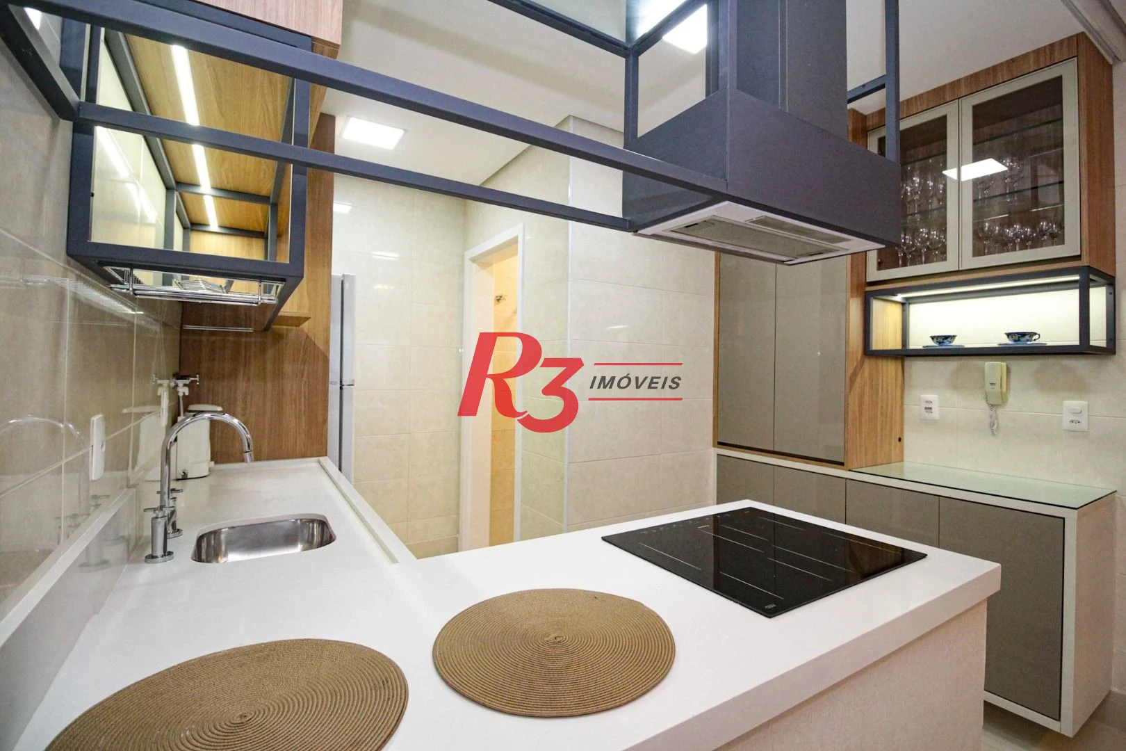 Apartamento com 2 dormitórios para alugar, 96 m² por R$ 10.500,05/mês - Aparecida - Santos/SP