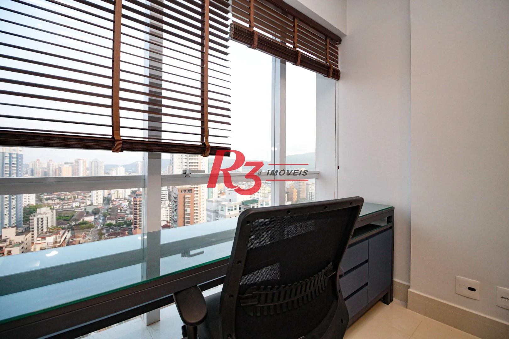 Apartamento com 2 dormitórios para alugar, 96 m² por R$ 10.500,05/mês - Aparecida - Santos/SP