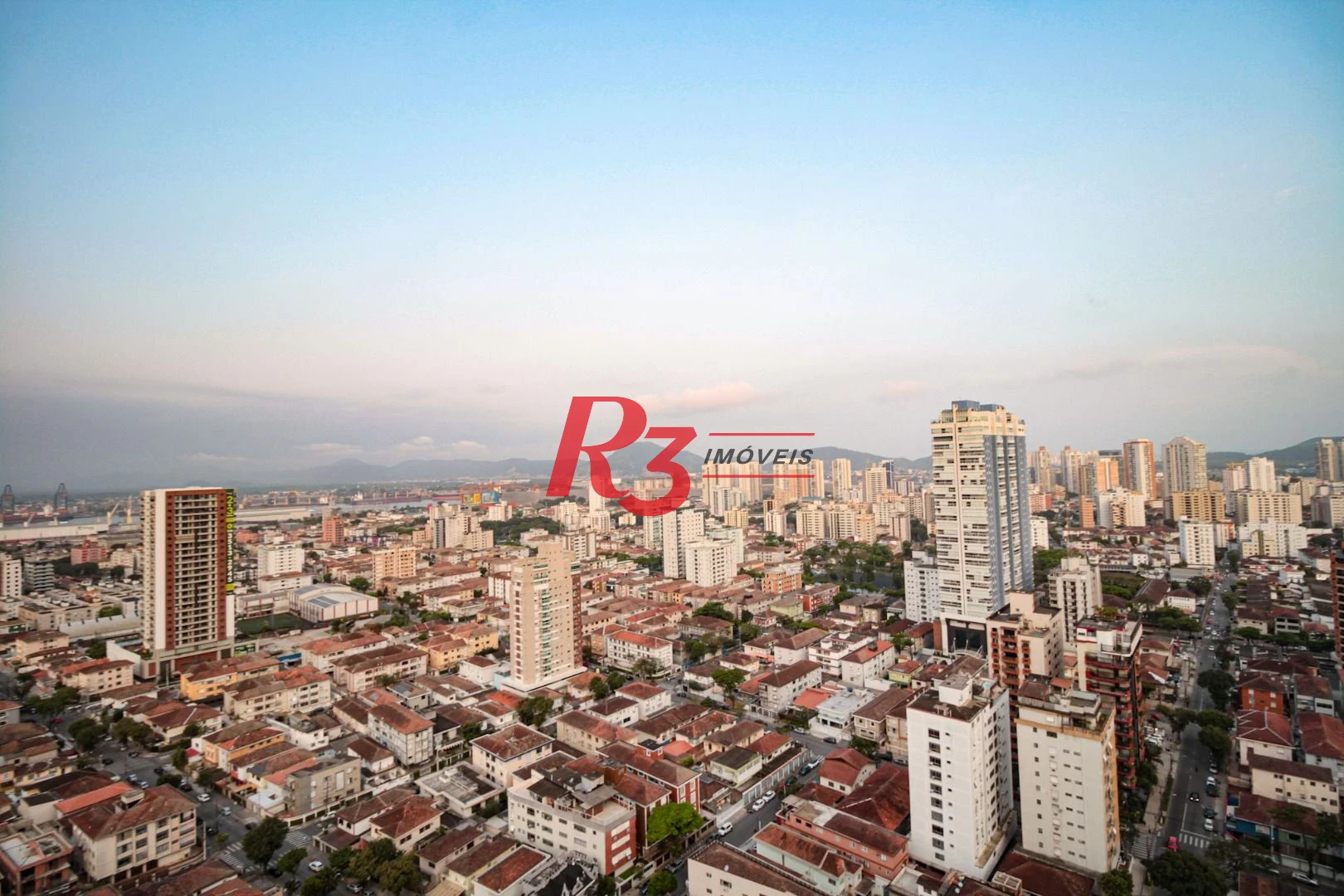 Apartamento com 2 dormitórios para alugar, 96 m² por R$ 10.500,05/mês - Aparecida - Santos/SP