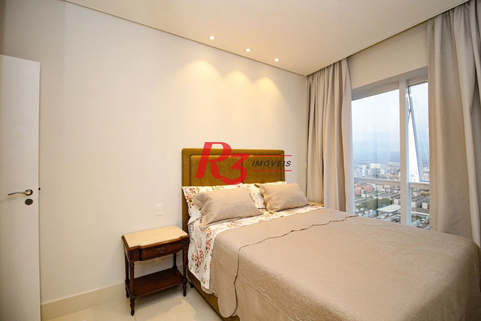Apartamento com 2 dormitórios para alugar, 96 m² por R$ 10.500,05/mês - Aparecida - Santos/SP
