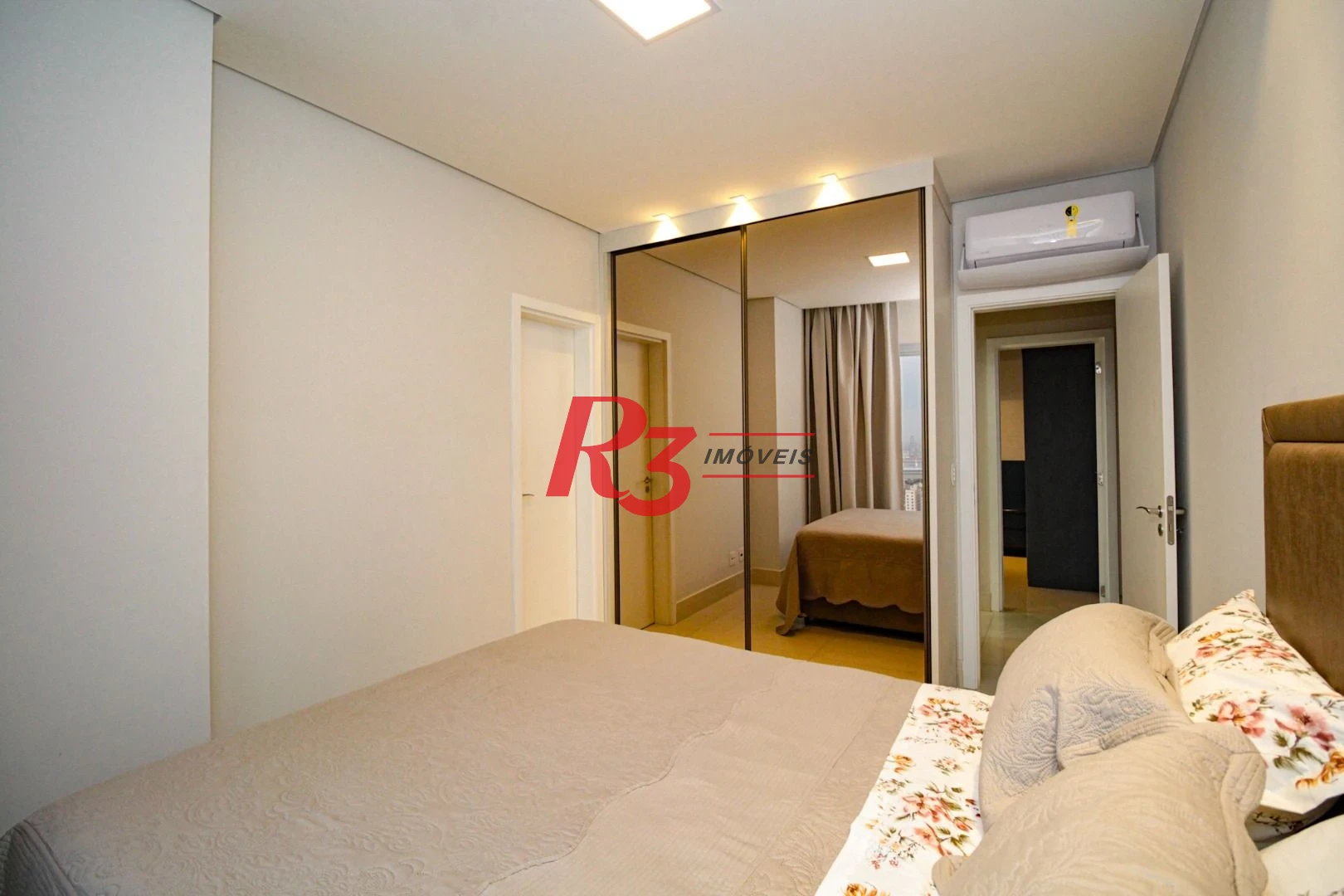 Apartamento com 2 dormitórios para alugar, 96 m² por R$ 10.500,05/mês - Aparecida - Santos/SP