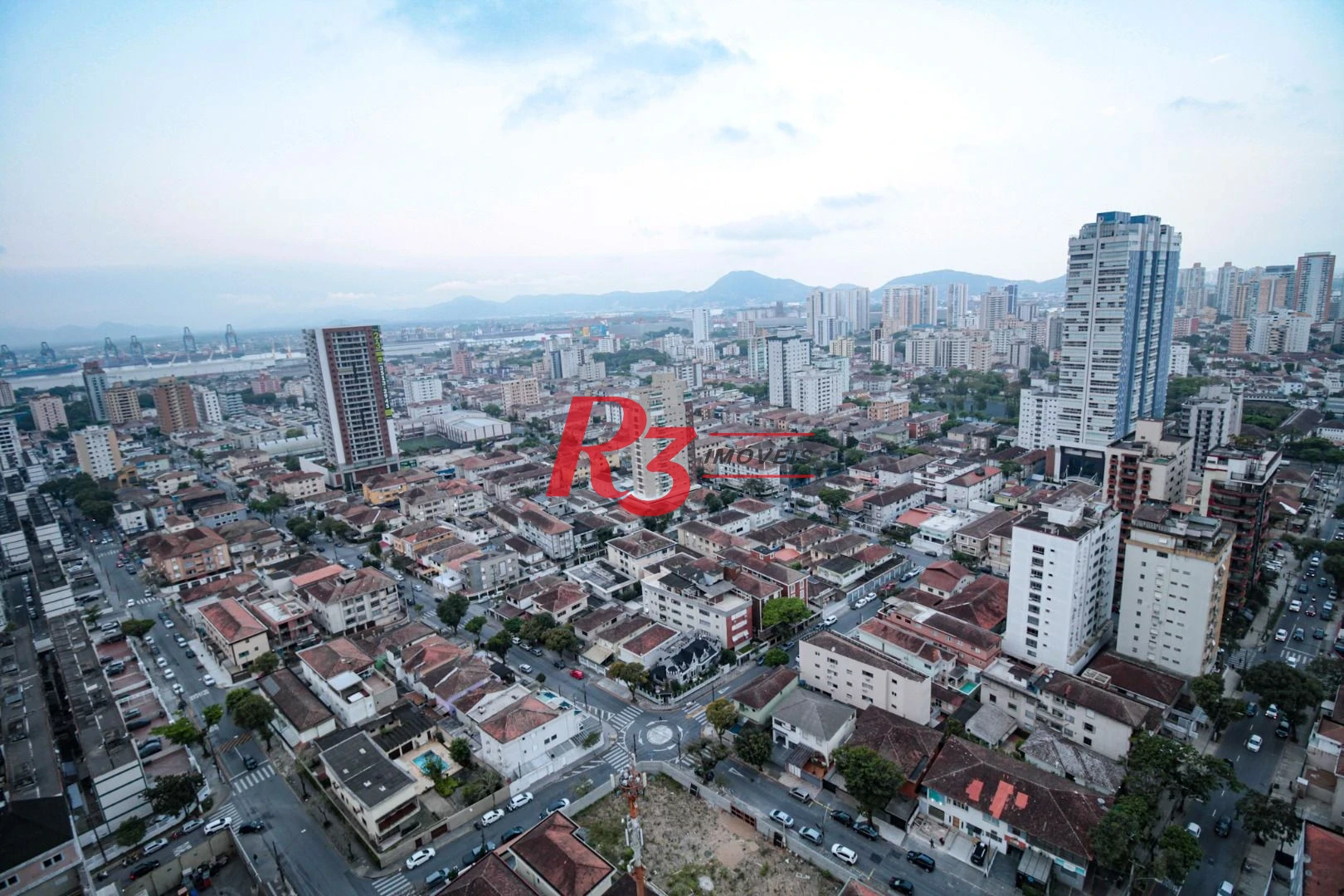 Apartamento com 2 dormitórios para alugar, 96 m² por R$ 10.500,05/mês - Aparecida - Santos/SP