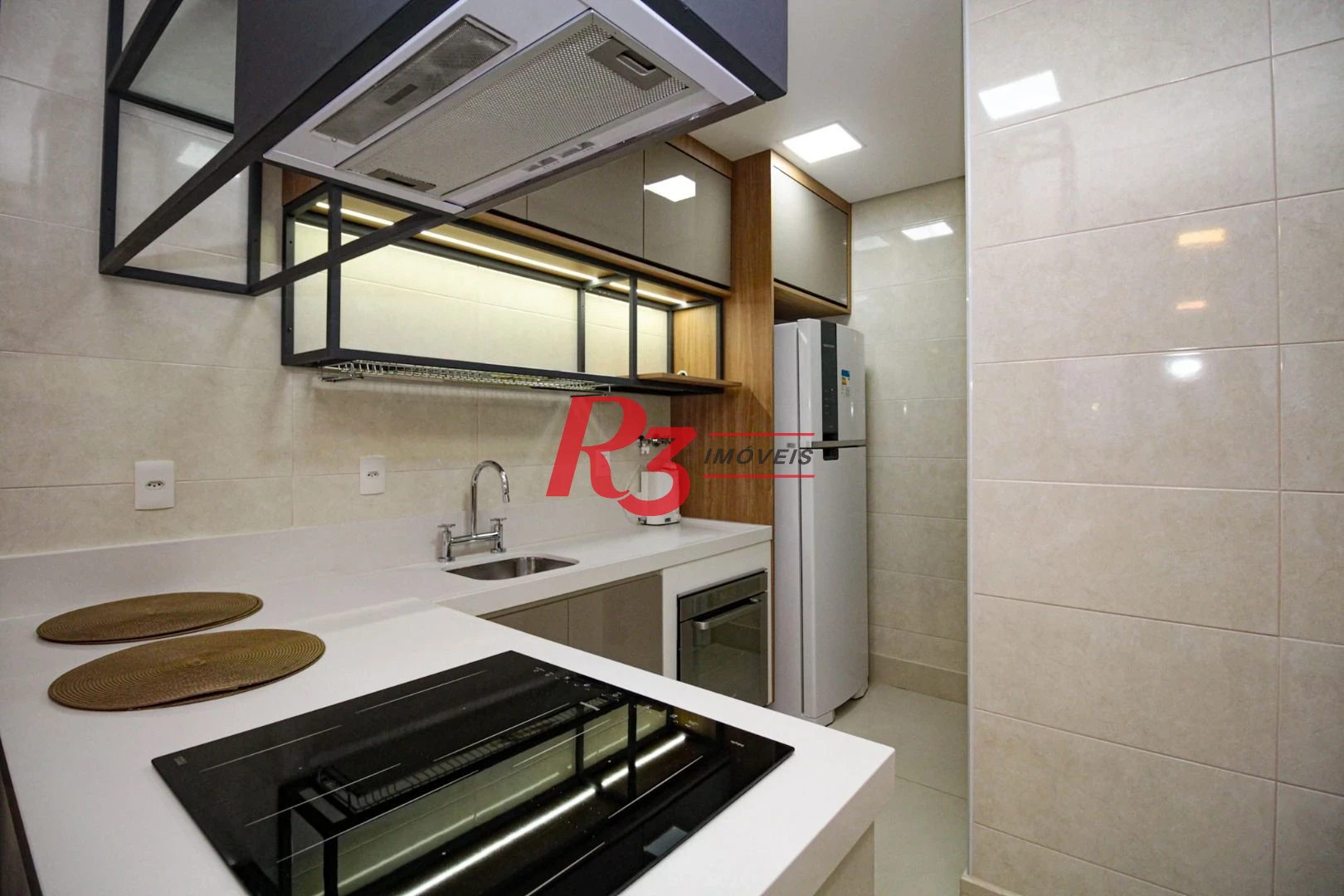 Apartamento com 2 dormitórios para alugar, 96 m² por R$ 10.500,05/mês - Aparecida - Santos/SP