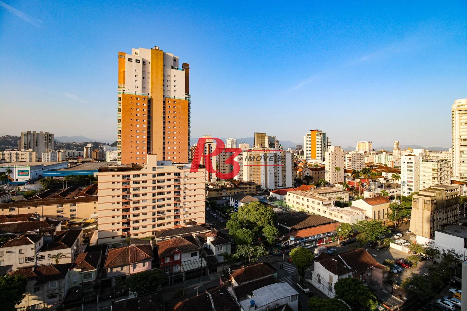 Cobertura com 1 dormitório à venda, 197 m² por R$ 1.500.000,00 - Gonzaga - Santos/SP