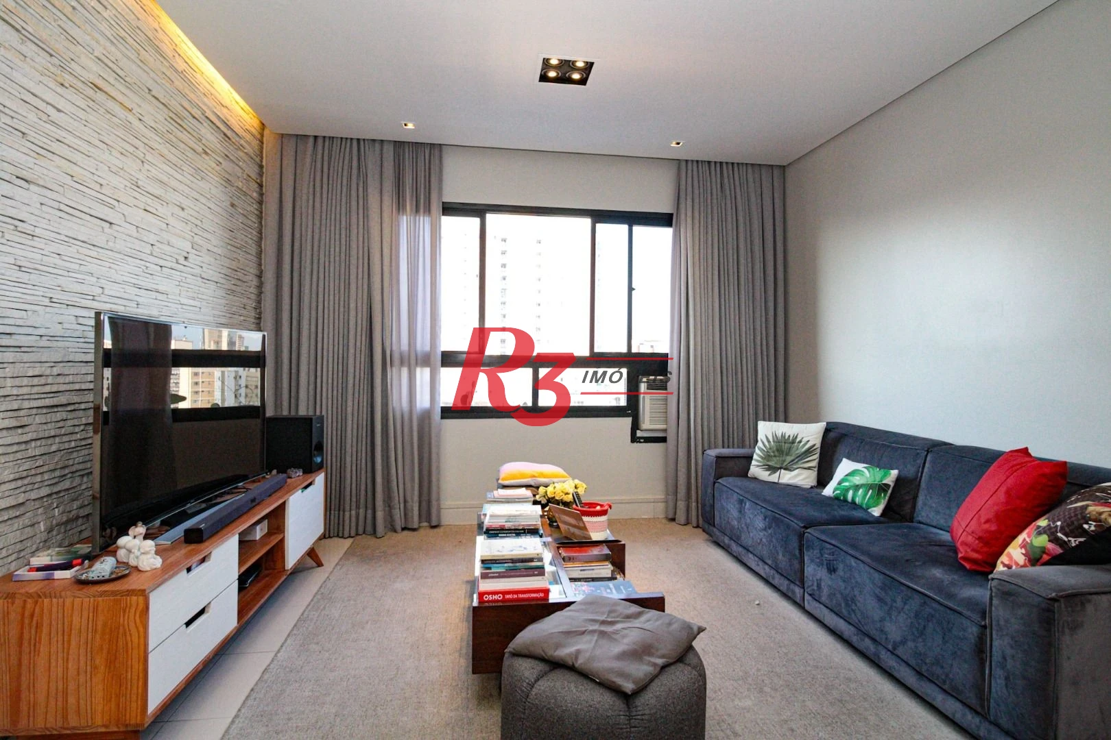 Cobertura com 1 dormitório à venda, 197 m² por R$ 1.500.000,00 - Gonzaga - Santos/SP