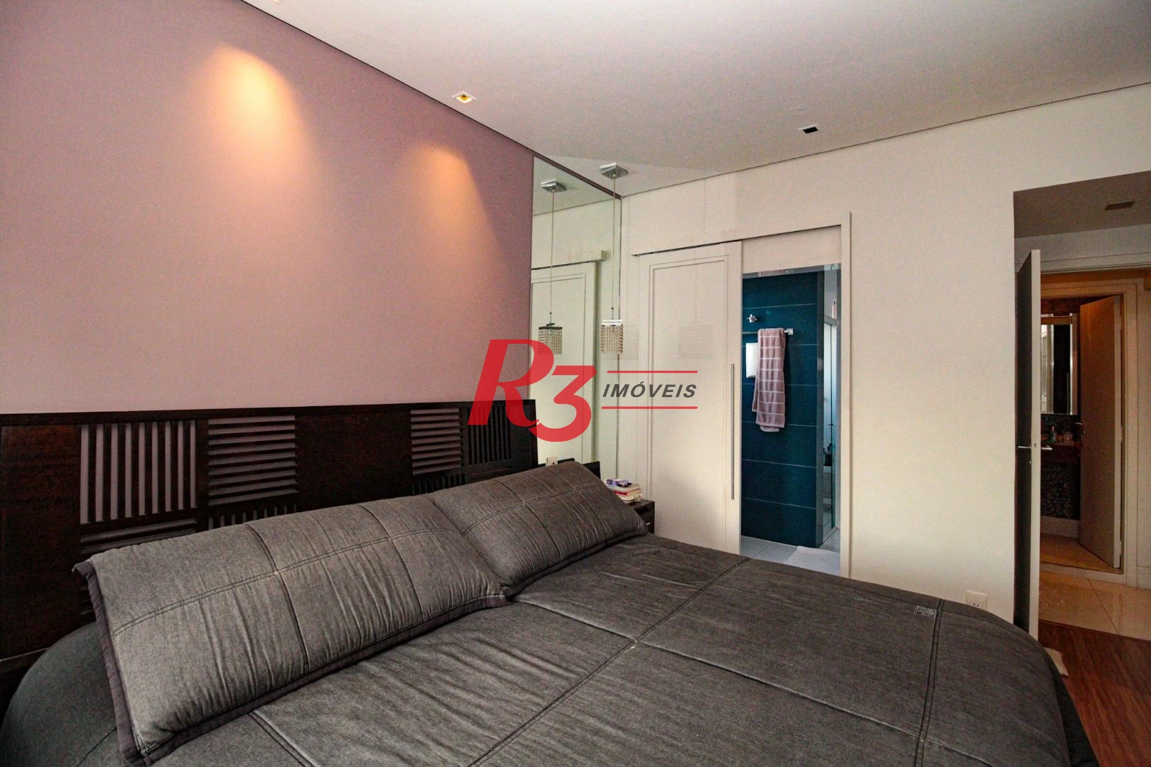 Cobertura com 1 dormitório à venda, 197 m² por R$ 1.500.000,00 - Gonzaga - Santos/SP