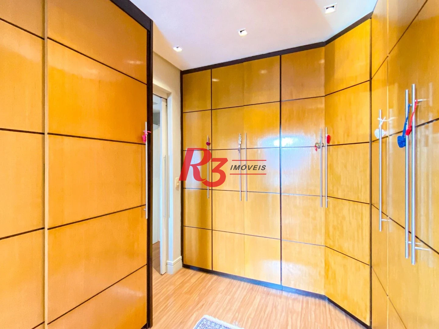 Cobertura com 1 dormitório à venda, 197 m² por R$ 1.500.000,00 - Gonzaga - Santos/SP