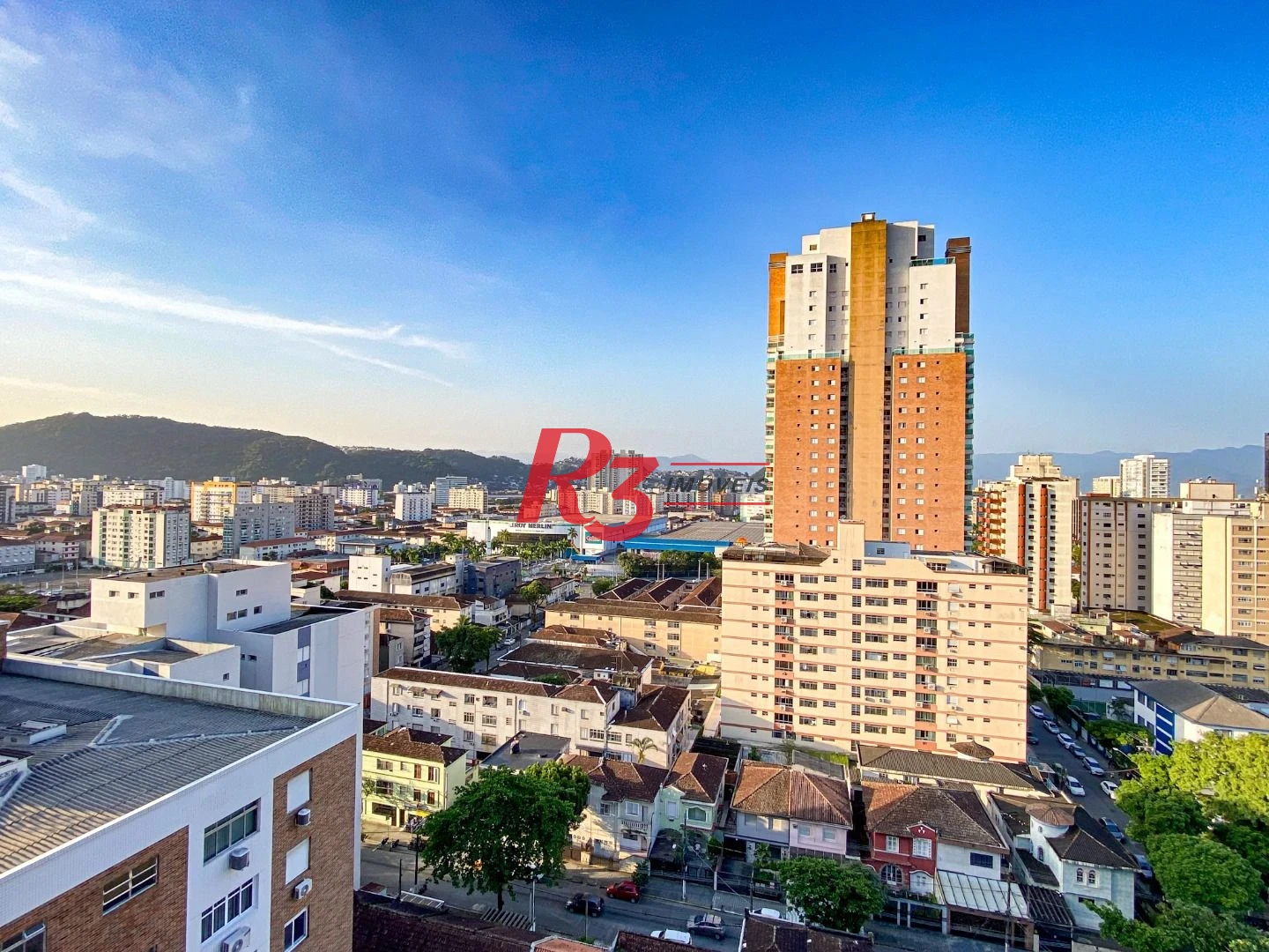 Cobertura com 1 dormitório à venda, 197 m² por R$ 1.500.000,00 - Gonzaga - Santos/SP