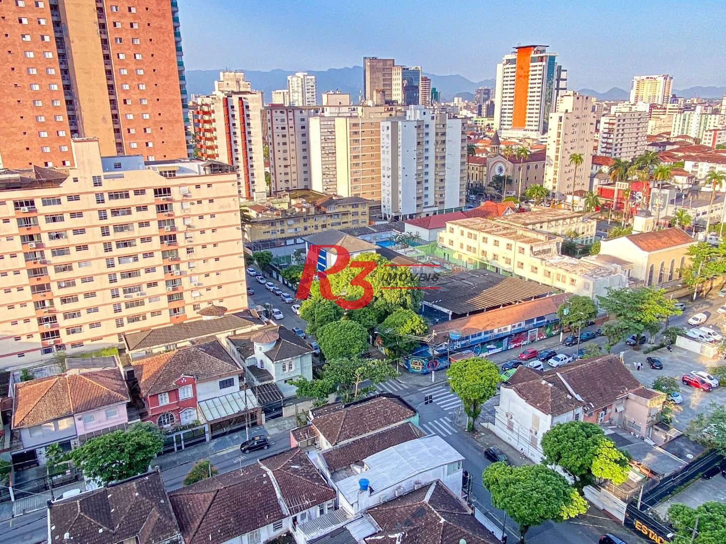 Cobertura com 1 dormitório à venda, 197 m² por R$ 1.500.000,00 - Gonzaga - Santos/SP