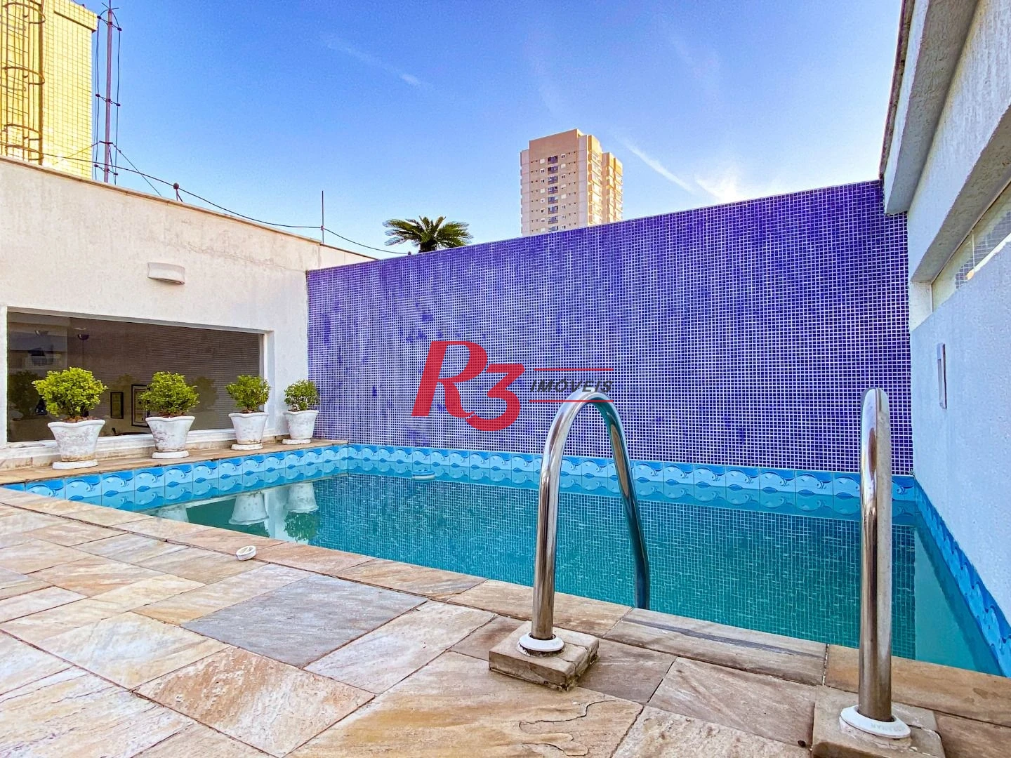 Cobertura com 1 dormitório à venda, 197 m² por R$ 1.500.000,00 - Gonzaga - Santos/SP
