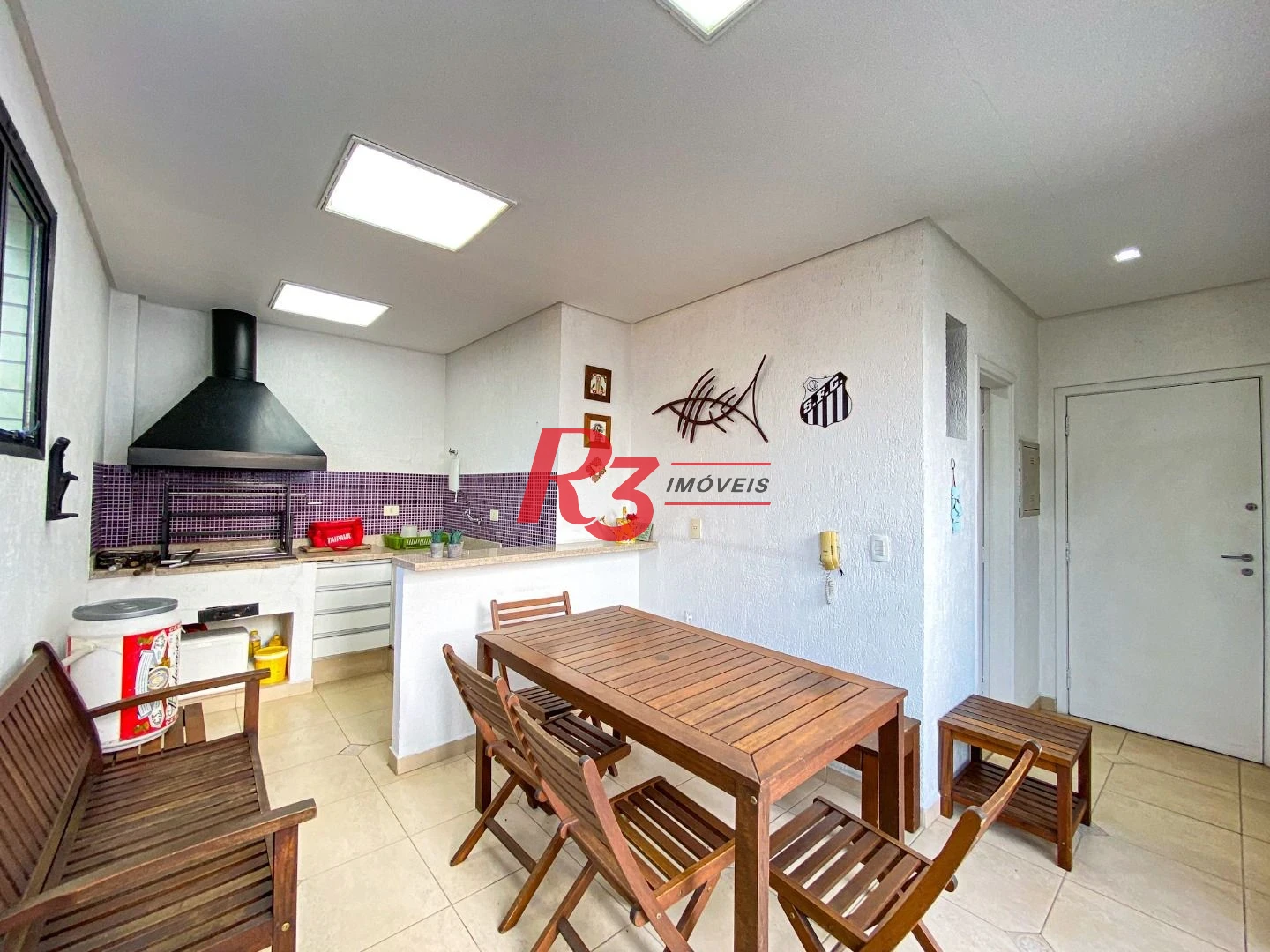 Cobertura com 1 dormitório à venda, 197 m² por R$ 1.500.000,00 - Gonzaga - Santos/SP