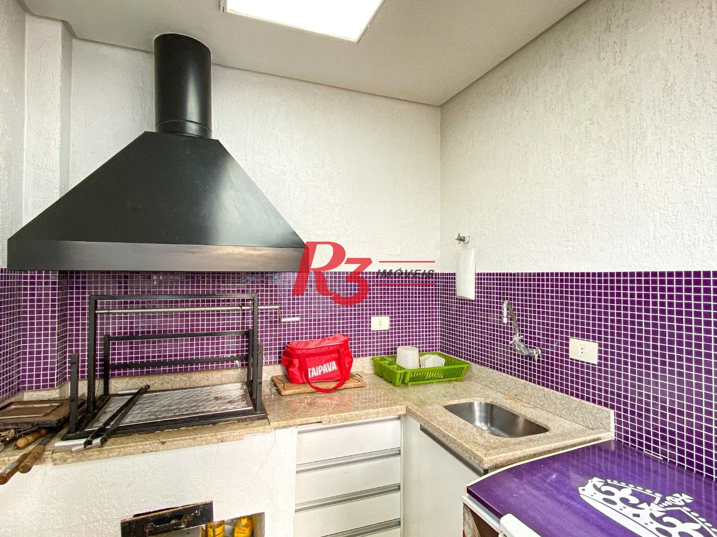 Cobertura com 1 dormitório à venda, 197 m² por R$ 1.500.000,00 - Gonzaga - Santos/SP