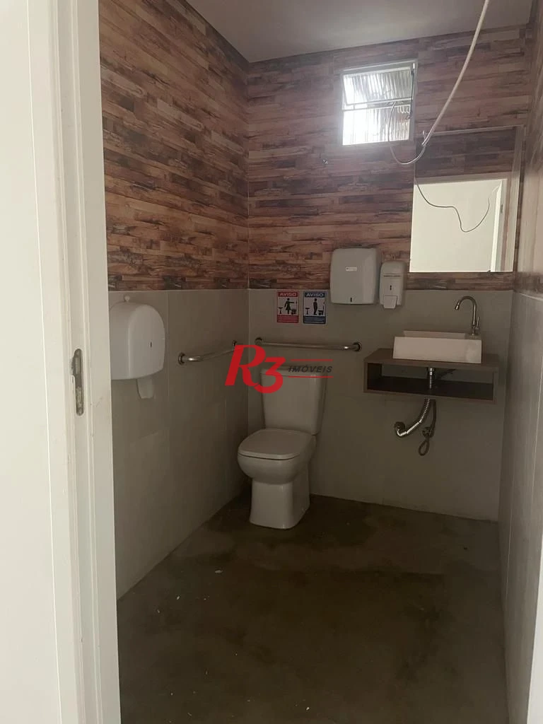 ALUGA-SE CASA COM 10 VAGA 8 SALAS TUDO REFORMADO EXCELENTE OPORTUNIDADE S