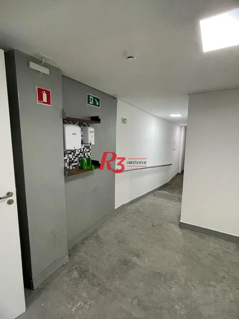 ALUGA-SE CASA COM 10 VAGA 8 SALAS TUDO REFORMADO EXCELENTE OPORTUNIDADE S