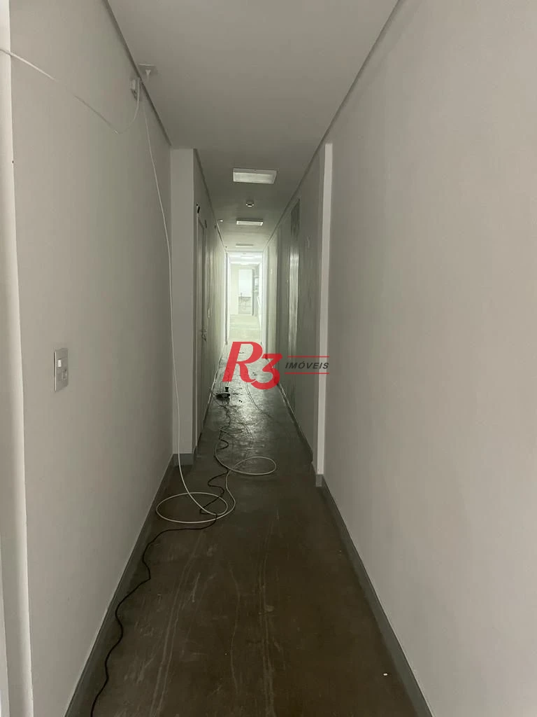 ALUGA-SE CASA COM 10 VAGA 8 SALAS TUDO REFORMADO EXCELENTE OPORTUNIDADE S