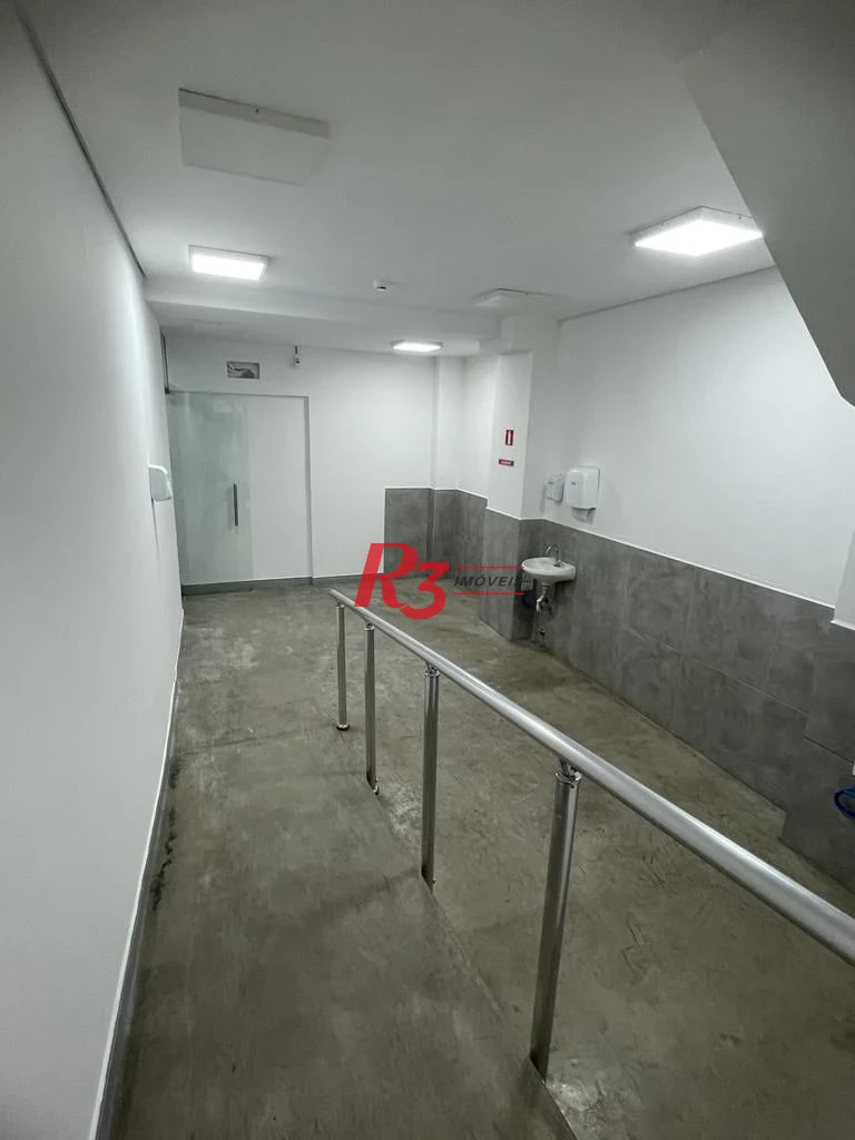 ALUGA-SE CASA COM 10 VAGA 8 SALAS TUDO REFORMADO EXCELENTE OPORTUNIDADE S