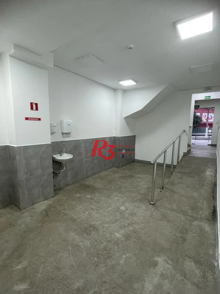 ALUGA-SE CASA COM 10 VAGA 8 SALAS TUDO REFORMADO EXCELENTE OPORTUNIDADE S