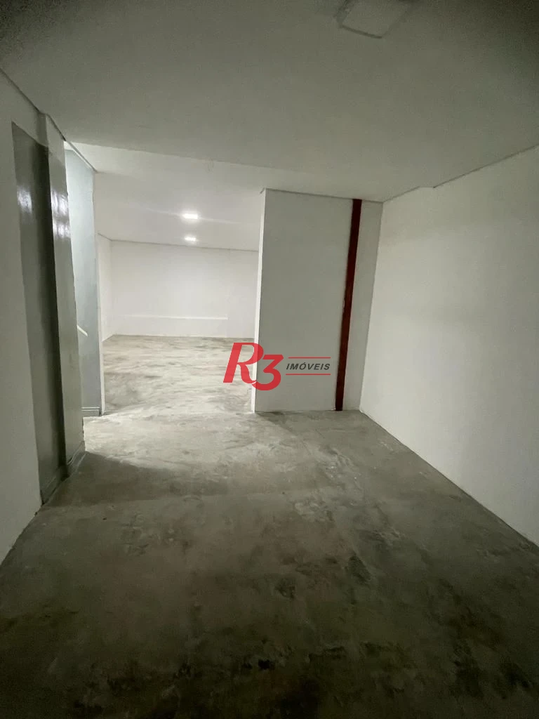 ALUGA-SE CASA COM 10 VAGA 8 SALAS TUDO REFORMADO EXCELENTE OPORTUNIDADE S