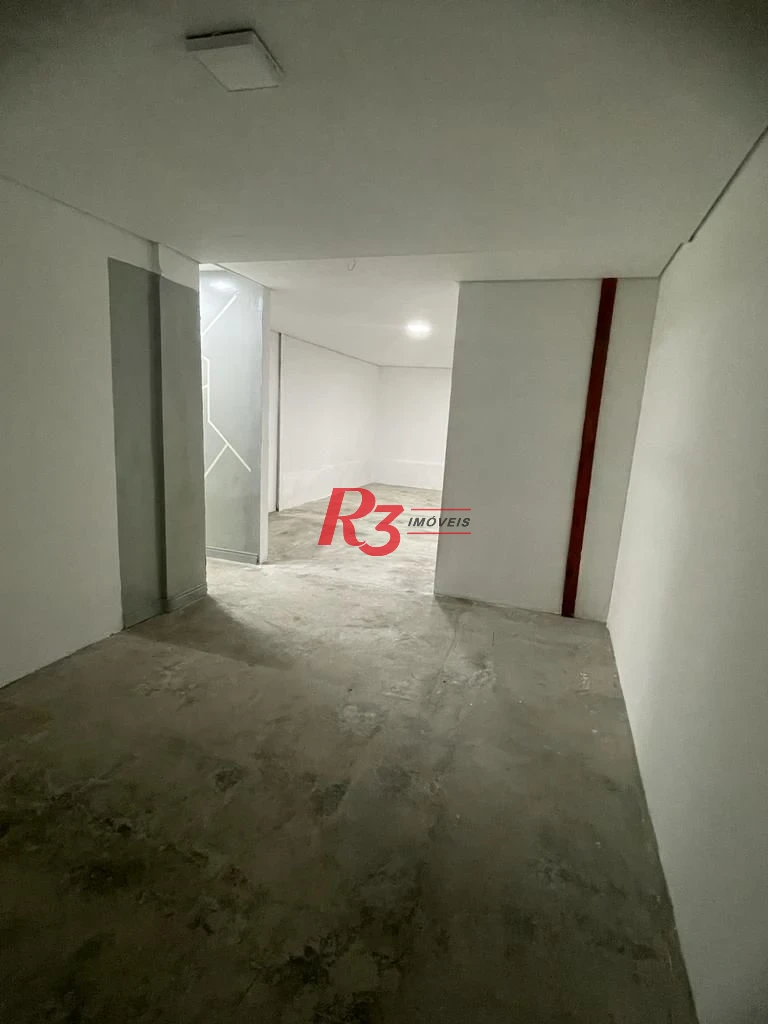 ALUGA-SE CASA COM 10 VAGA 8 SALAS TUDO REFORMADO EXCELENTE OPORTUNIDADE S