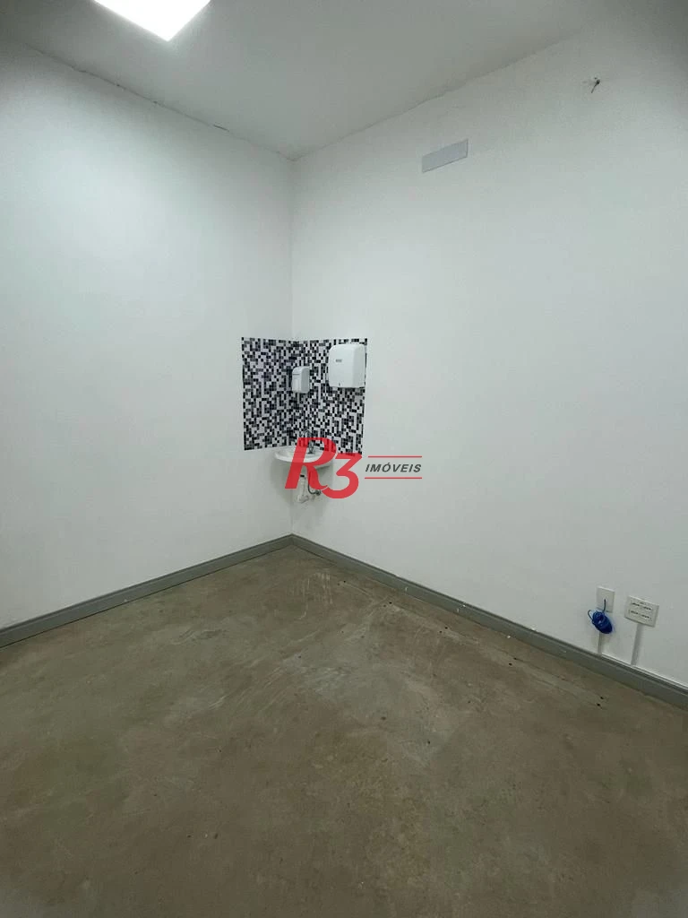 ALUGA-SE CASA COM 10 VAGA 8 SALAS TUDO REFORMADO EXCELENTE OPORTUNIDADE S