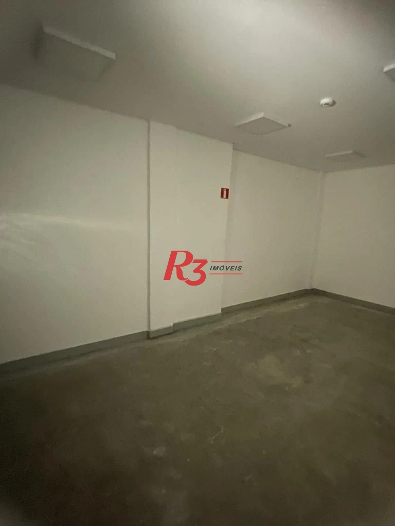 ALUGA-SE CASA COM 10 VAGA 8 SALAS TUDO REFORMADO EXCELENTE OPORTUNIDADE S